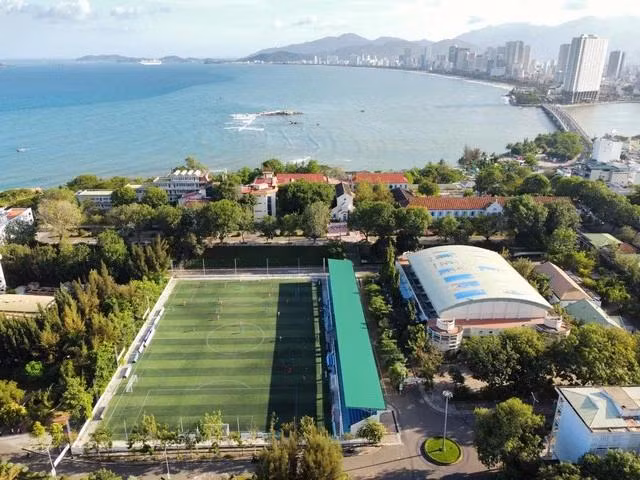 Sân Trường ĐH Nha Trang đã sẵn sàng cho vòng loại khu vực Nam Trung bộ - Tây nguyên