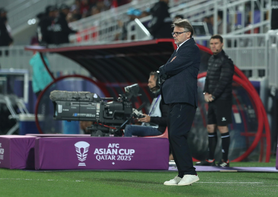 HLV Philippe Troussier buộc phải vượt qua Indonesia tại vòng loại World Cup 2026