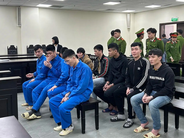 Các bị cáo tại phiên toà Các bị cáo tại phiên toà