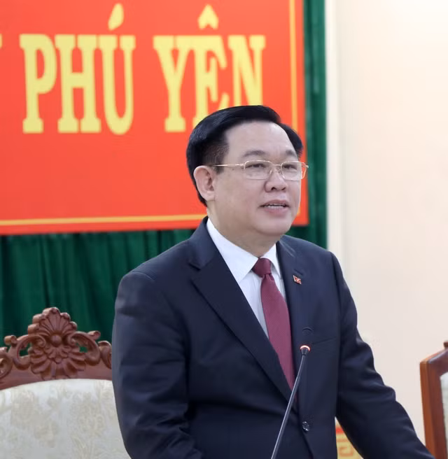 Chủ tịch Quốc hội Vương Đình Huệ phát biểu chỉ đạo