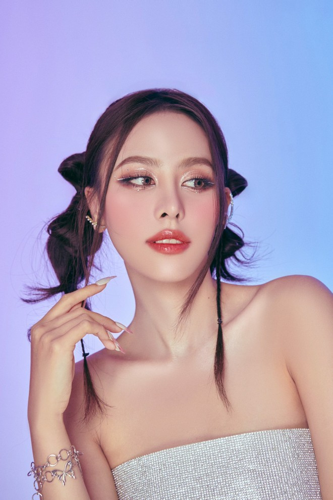 Ngọc Hằng đến với các cuộc thi nhan sắc khi chỉ mới 19 tuổi và đến hiện tại cô vẫn đang không ngừng học hỏi để hoàn thiện bản thân. (Ảnh: CTV/Vietnam+)