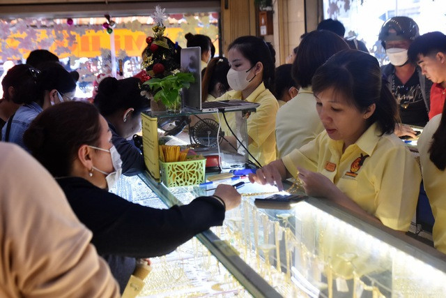 Giá vàng hôm nay trên thế giới tiếp tục đi lên Giá vàng hôm nay trên thế giới tiếp tục đi lên