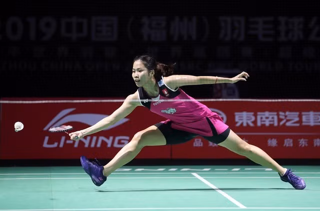Ratchanok Intanon để thua Nguyễn Thuỳ Linh trong trận đấu kéo dài 33 phút (Ảnh: BWF) Ratchanok Intanon để thua Nguyễn Thuỳ Linh trong trận đấu kéo dài 33 phút (Ảnh: BWF)