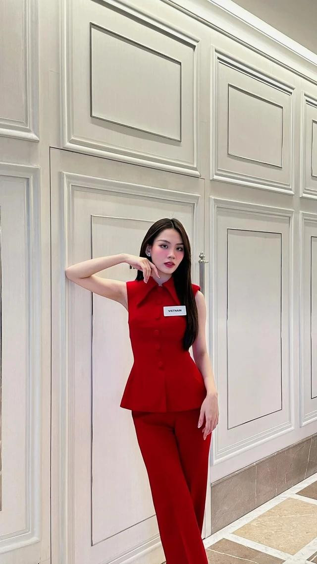 Sau những thất bại ở hầu hết phần thi phụ, fan sắc đẹp Việt hy vọng Mai Phương làm tốt trong vòng phỏng vấn kín.