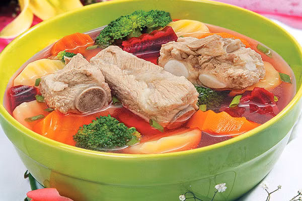 Bông cải xanh là một loại rau quen thuộc trong bữa ăn Việt, chứa một chất hóa học giúp đẩy lùi đột quỵ - Ảnh minh họa từ Internet