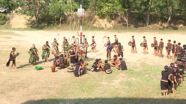 Đăk Hà là nơi lưu giữ những nét văn hóa đặc trưng của dân tộc Ba Na, Xơ Đăng bản địa