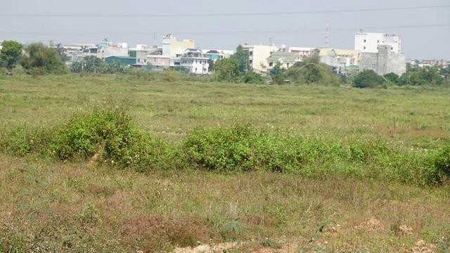 Khu đất nằm trong khuôn viên Khu đô thị Bàu Gang ở xã Nghĩa Trung