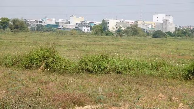 Khu đất nằm trong khuôn viên Khu đô thị Bàu Gang ở xã Nghĩa Trung