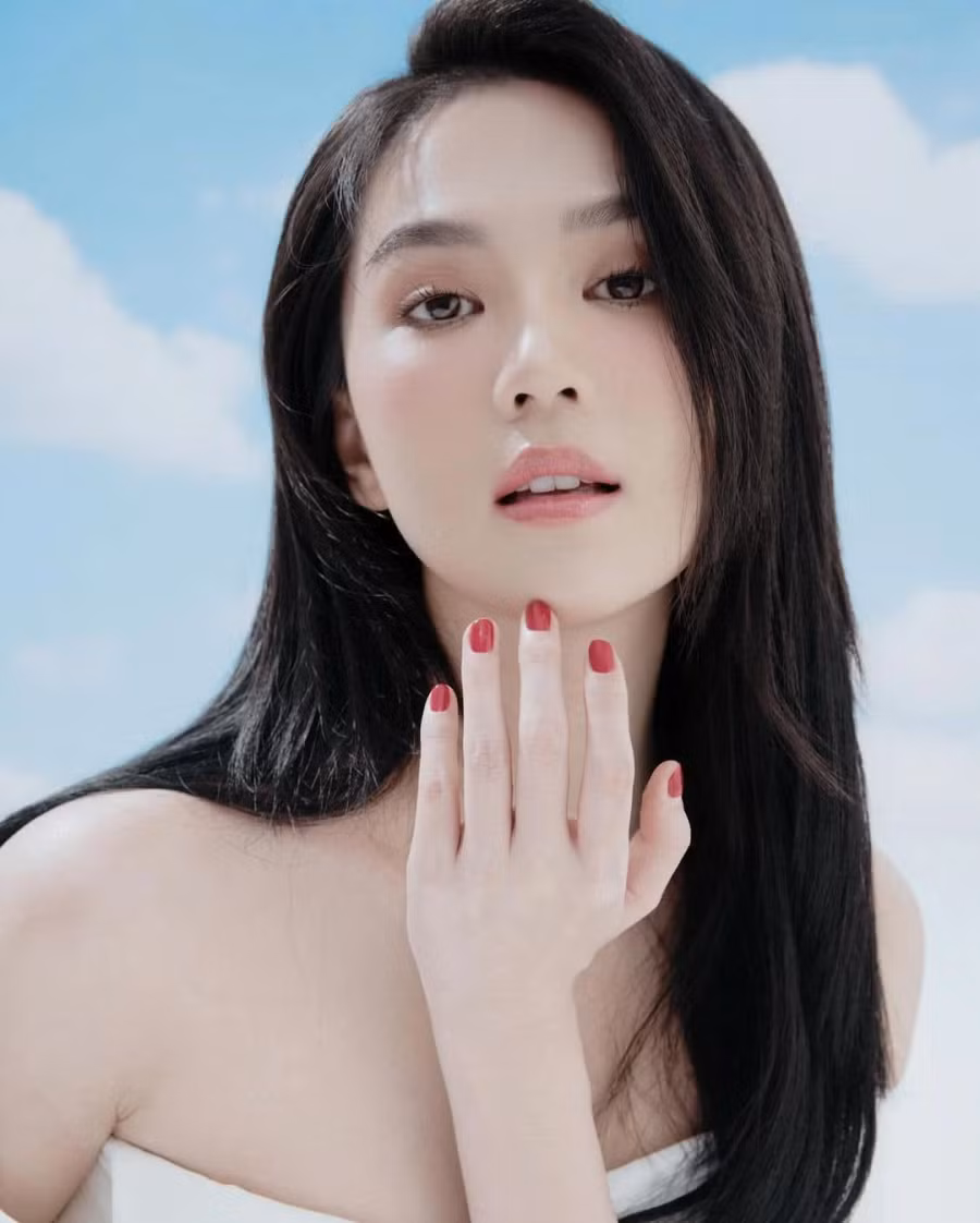 Đồng thời, người mẫu quê Trà Vinh cũng gửi lời cảm ơn khán giả vì đã quan tâm, động viên cô trong giai đoạn khó khăn. Ngọc Trinh khẳng định: “Tôi nhất định sẽ trở lại và mạnh mẽ hơn xưa”