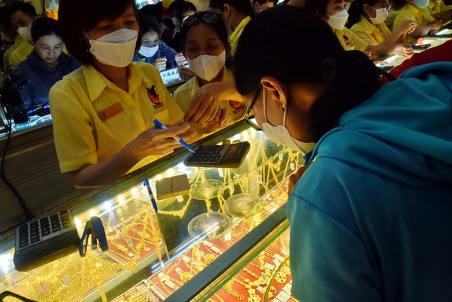 Giá vàng hôm nay của thế giới tăng 30 USD/ounce Giá vàng hôm nay của thế giới tăng 30 USD/ounce