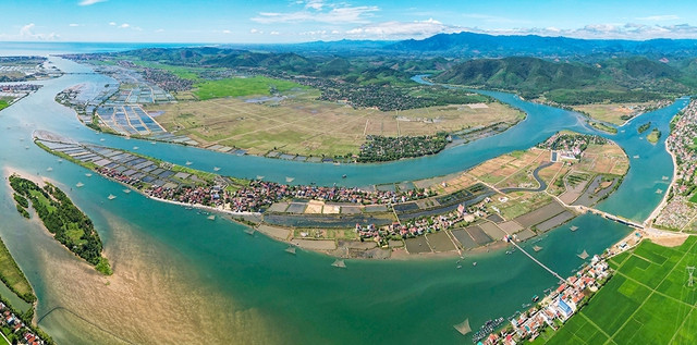 Cồn Nâm ở xã Quảng Minh (TX.Ba Đồn) là một trong những cồn có diện tích lớn khi có tới 4 thôn. Ảnh: PHẠM VĂN THỨC