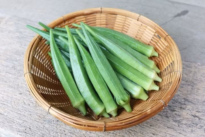 Đậu bắp có thể chế biến thành nhiều món ăn đa dạng. (Ảnh minh hoạ)