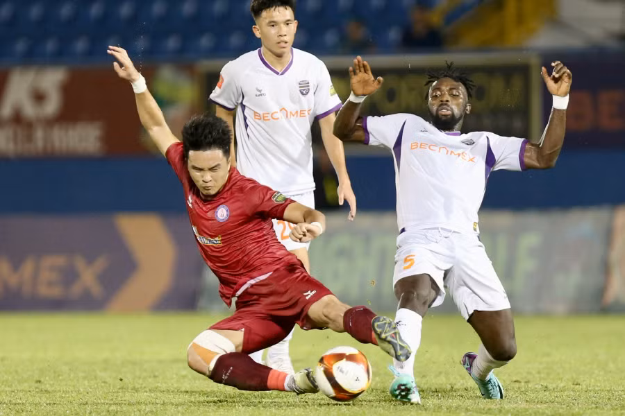 CLB Khánh Hòa thua trên sân Bình Dương