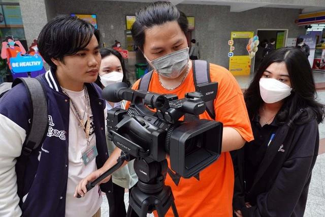 Truyền thông đa phương tiện là một trong những ngành được nhiều thí sinh đăng ký tuyển sinh ở các trường ĐH hiện nay Truyền thông đa phương tiện là một trong những ngành được nhiều thí sinh đăng ký tuyển sinh ở các trường ĐH hiện nay