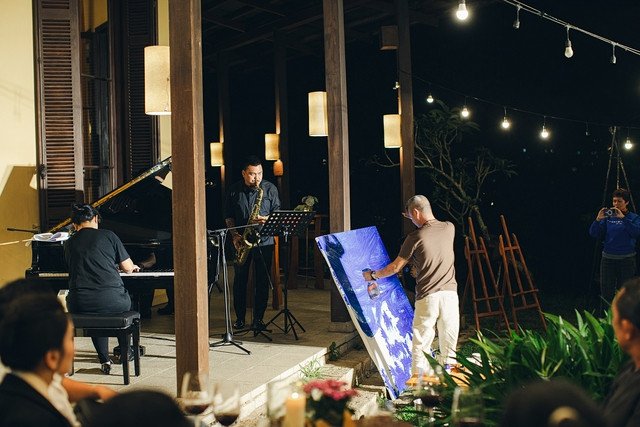 Ngọc Hân tổ chức triển lãm tranh cho họa sĩ Trần Nhật Thăng tại Đà Lạt Ngọc Hân tổ chức triển lãm tranh cho họa sĩ Trần Nhật Thăng tại Đà Lạt