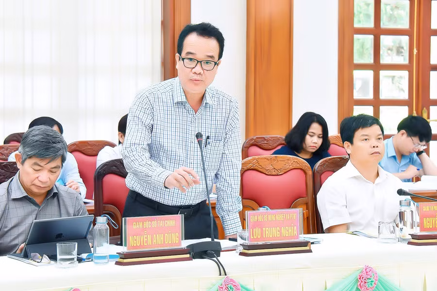 Giám đốc Sở Nông nghiệp và PTNT Lưu Trung Nghĩa phát biểu tại hội nghị. Ảnh: Đức Thụy