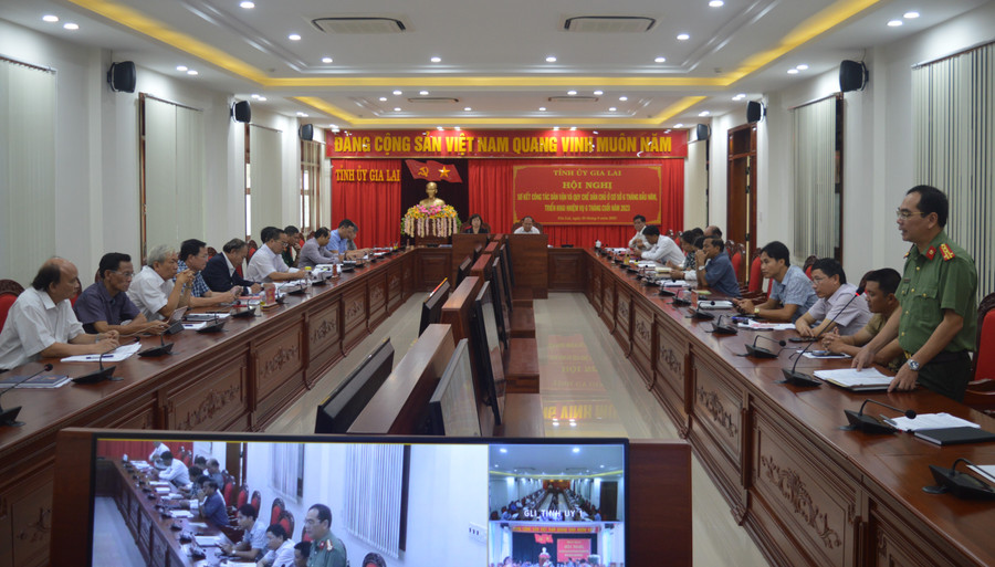 Quang cảnh hội nghị tại điểm cầu Tỉnh ủy. Ảnh: Phương Dung