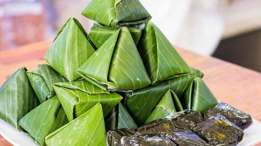 Bánh ít lá gai Bánh ít lá gai