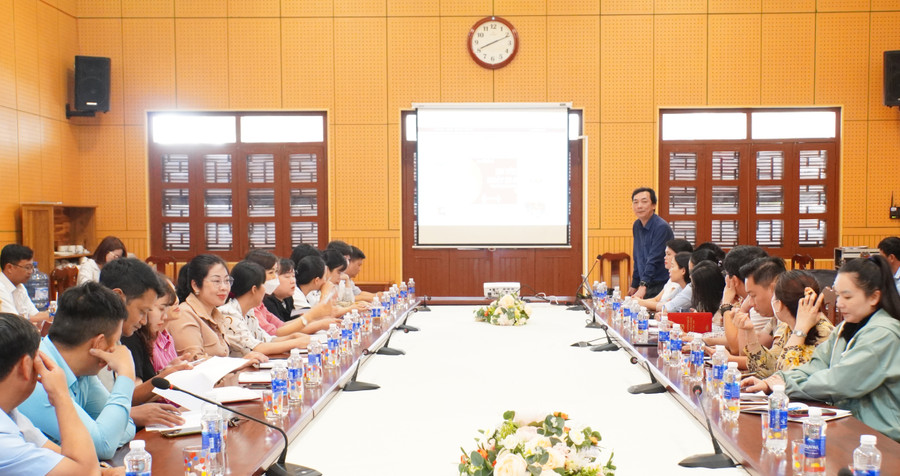 Quang cảnh lớp bồi dưỡng nghiệp vụ báo chí tại thị xã An Khê. Ảnh: Đức Thụy Quang cảnh lớp bồi dưỡng nghiệp vụ báo chí tại thị xã An Khê. Ảnh: Đức Thụy