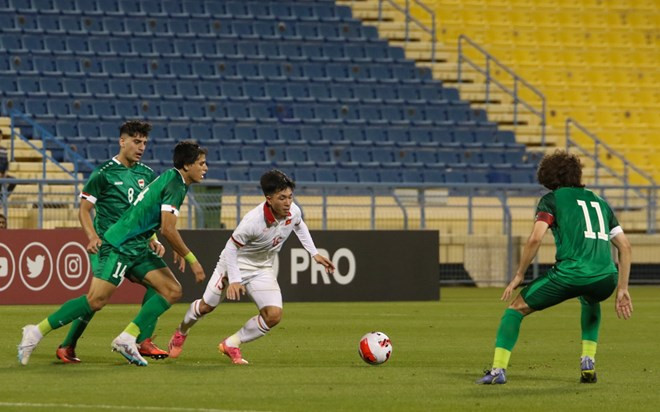 ...mặc dù vậy, các cầu thủ U23 Việt Nam lại có quá nhiều tình huống phòng ngự thiếu tập trung tạo cơ hội cho U23 Iraq ghi các bàn thắng ở phút 45, 60 và 85. Ảnh: VFF ...mặc dù vậy, các cầu thủ U23 Việt Nam lại có quá nhiều tình huống phòng ngự thiếu tập trung tạo cơ hội cho U23 Iraq ghi các bàn thắng ở phút 45, 60 và 85. Ảnh: VFF