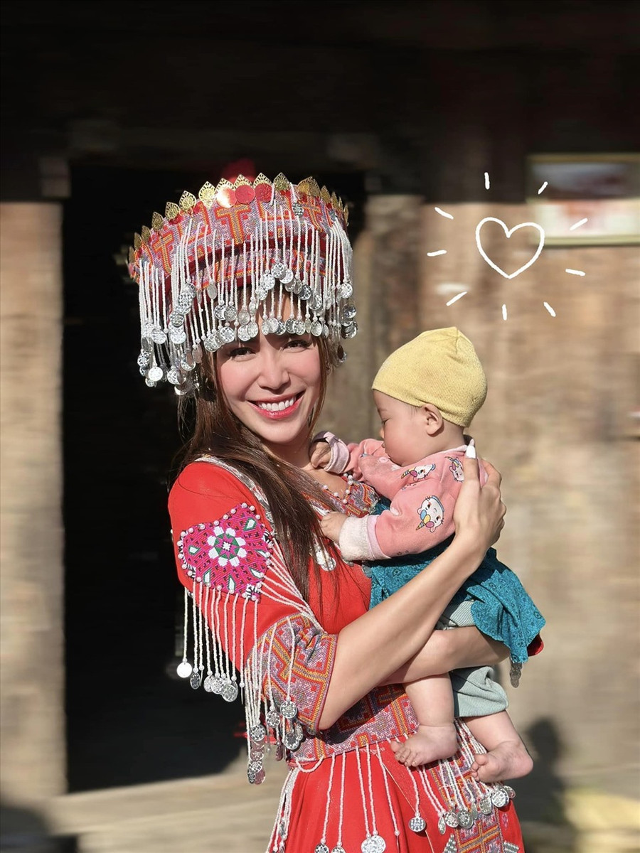 Bộ ảnh của Minh Tú nhận được nhiều lời khen ngợi của dân mạng. Ảnh: Facebook Minh Tú Bộ ảnh của Minh Tú nhận được nhiều lời khen ngợi của dân mạng. Ảnh: Facebook Minh Tú