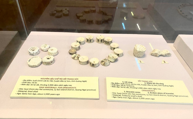 Đồ trang sức có niên đại khoảng 2.000 năm được làm bằng vỏ ốc Đồ trang sức có niên đại khoảng 2.000 năm được làm bằng vỏ ốc