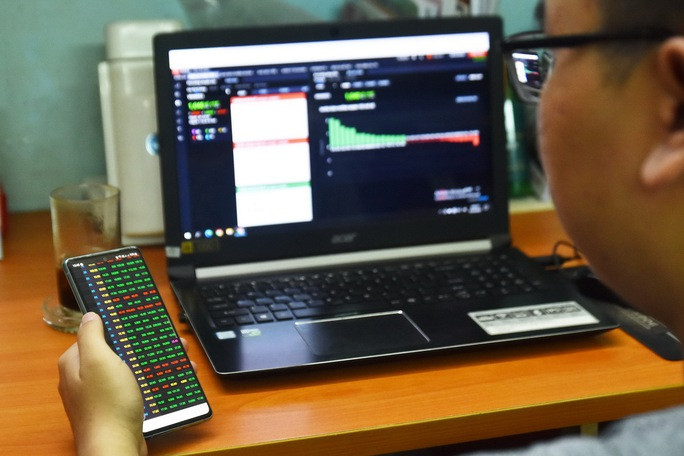 Phiên giao dịch cổ phiếu hôm nay, 24-3, giá cổ phiếu nhóm bất động sản có mức tăng khá mạnh 1,26%.