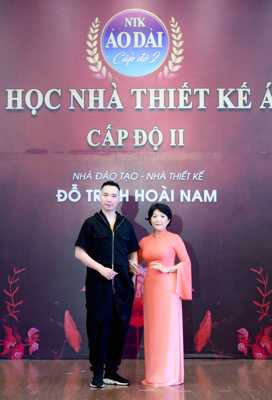 NTK Nguyễn Hạnh và NTK Đỗ Trịnh Hoài Nam (ảnh nhân vật cung cấp). NTK Nguyễn Hạnh và NTK Đỗ Trịnh Hoài Nam (ảnh nhân vật cung cấp).