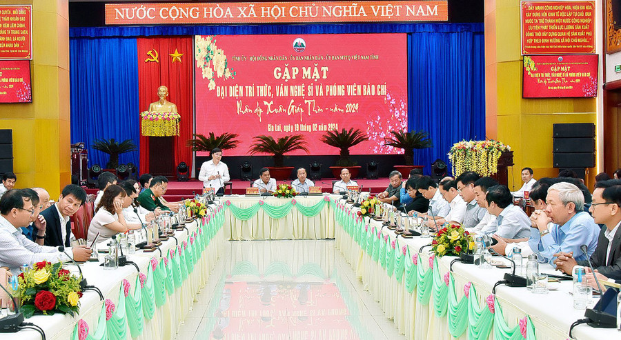 Quang cảnh buổi gặp mặt. Ảnh: Đức Thụy Quang cảnh buổi gặp mặt. Ảnh: Đức Thụy