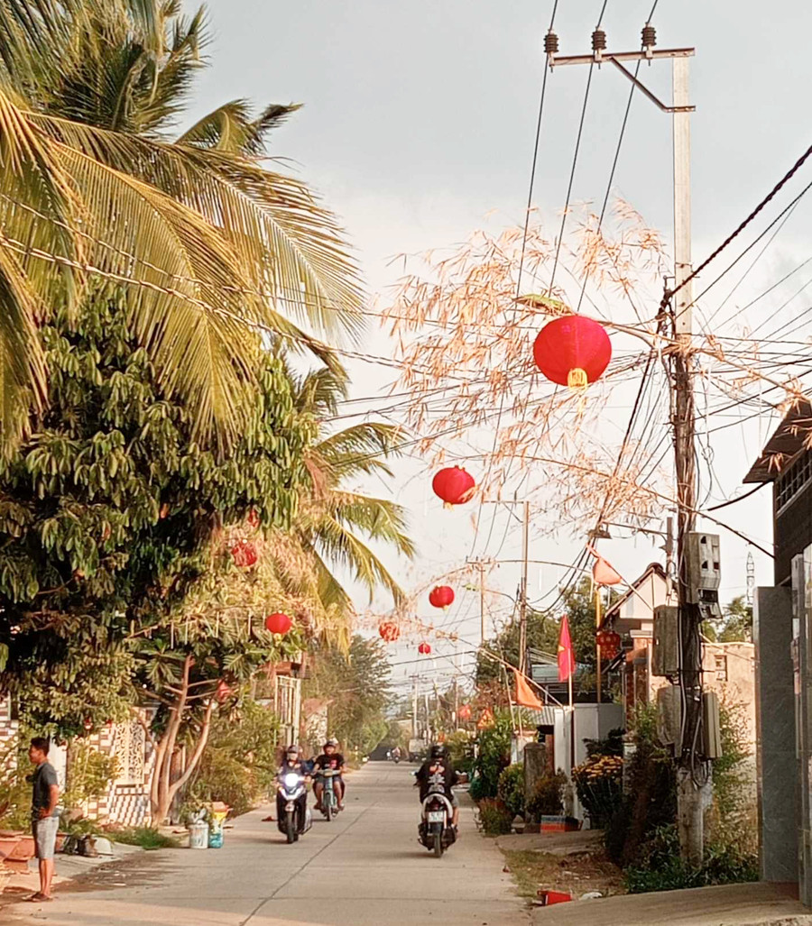 Cây nêu ngày Tết ở Kon Tum. Ảnh: P.S