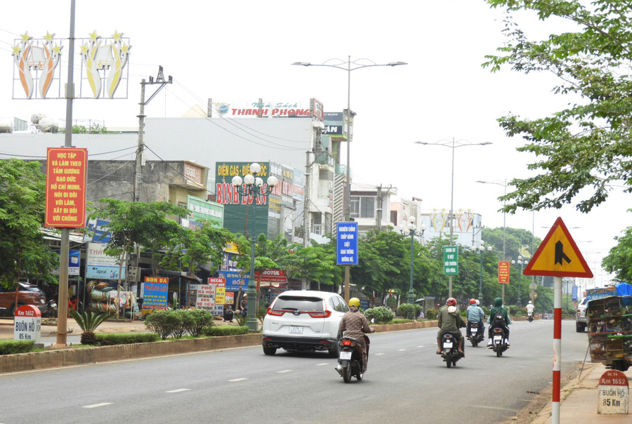 Quang cảnh khu vực trung tâm huyện Chư Pưh. Ảnh: Thanh Nhật Quang cảnh khu vực trung tâm huyện Chư Pưh. Ảnh: Thanh Nhật