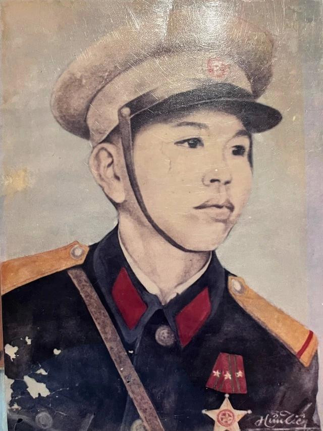 Di ảnh anh hùng - liệt sĩ Trần Xuân Vinh
