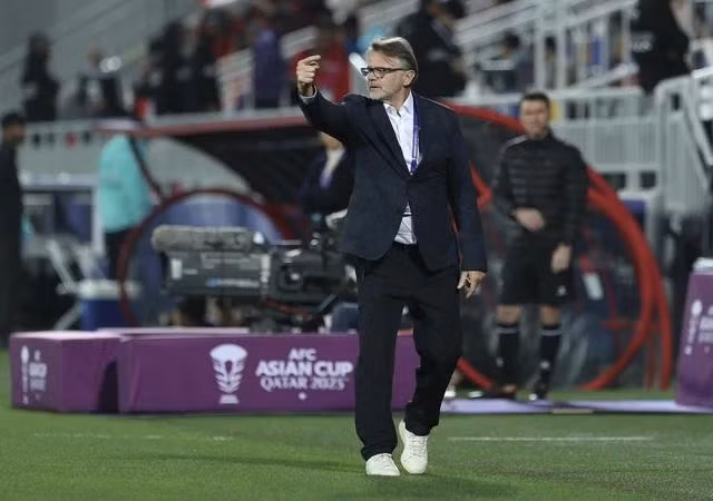 HLV Troussier cần nâng cấp hàng công HLV Troussier cần nâng cấp hàng công