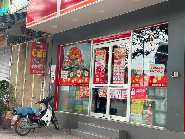 Các cửa hàng tiện lợi, cửa hàng 24h mở cửa xuyên Tết Các cửa hàng tiện lợi, cửa hàng 24h mở cửa xuyên Tết