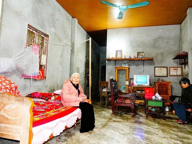 Mẹ Lê Thị Nguyên