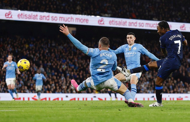 Raheem Sterling ghi bàn vào lưới đội bóng cũ Man City Raheem Sterling ghi bàn vào lưới đội bóng cũ Man City