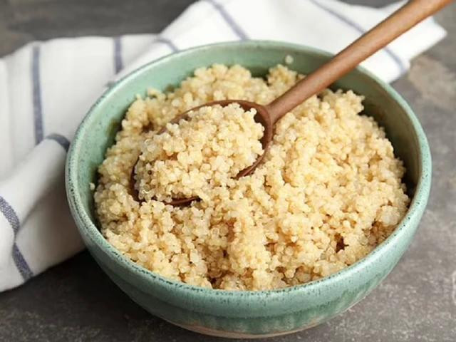 Diêm mạch có thể dùng để thay thế một phần cơm trong các bữa ăn hằng ngày Diêm mạch có thể dùng để thay thế một phần cơm trong các bữa ăn hằng ngày