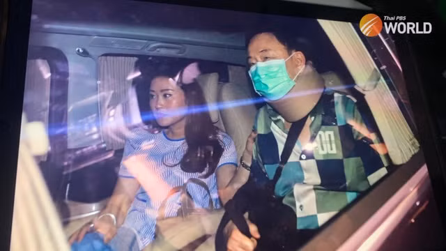 Ông Thaksin về đến dinh thự gia đình ở Bangkok ngày 18-2. Ảnh: Thai PBS Ông Thaksin về đến dinh thự gia đình ở Bangkok ngày 18-2. Ảnh: Thai PBS