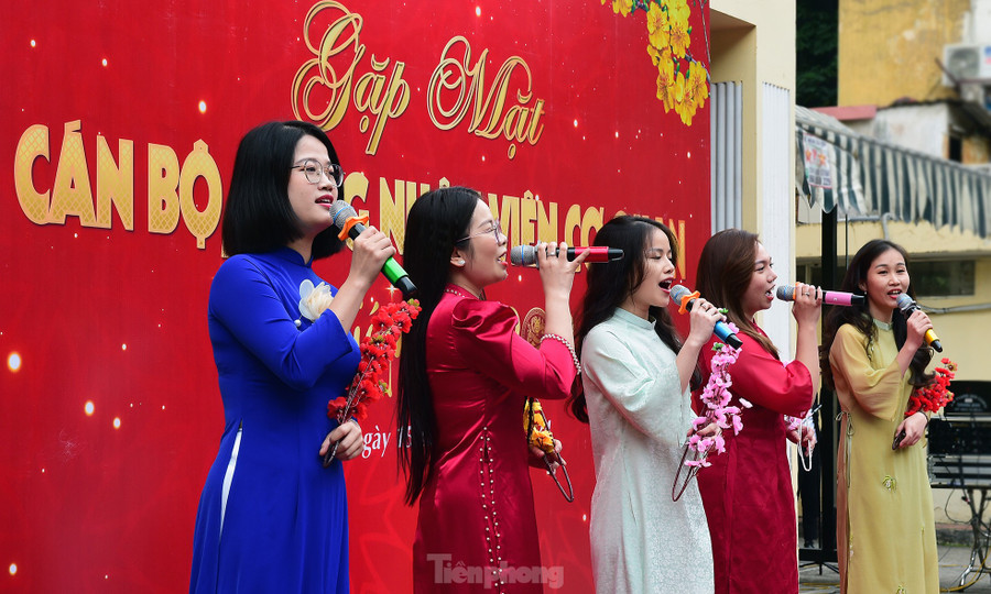 Tiết mục văn nghệ do đoàn viên cơ quan T.Ư Đoàn thể hiện. Ảnh: Xuân Tùng