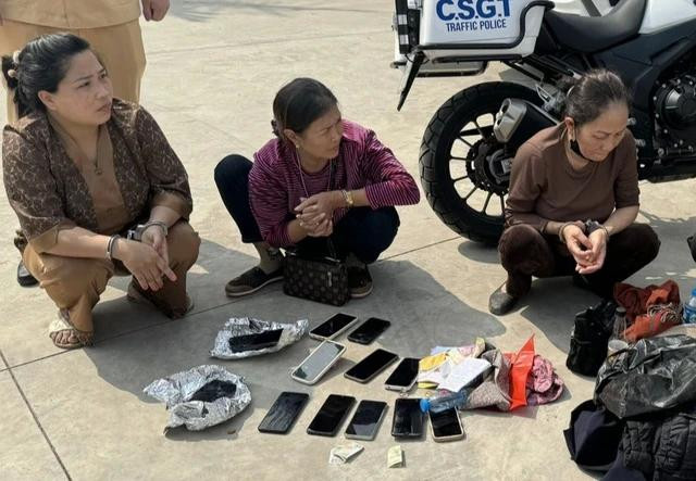 3 nữ quái cùng tang vật trộm cắp của người đi dự lễ hội Tiên Công bị bắt giữ