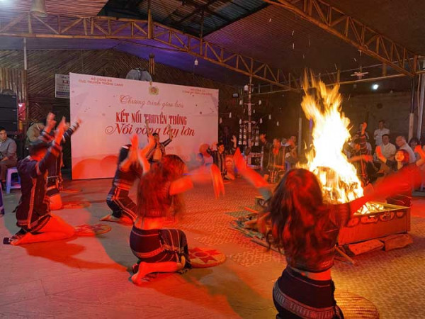 Cục Truyền thông CAND tổ chức giao lưu “Kết nối truyền thông nối vòng tay lớn” năm 2023 tại Lâm Đồng.