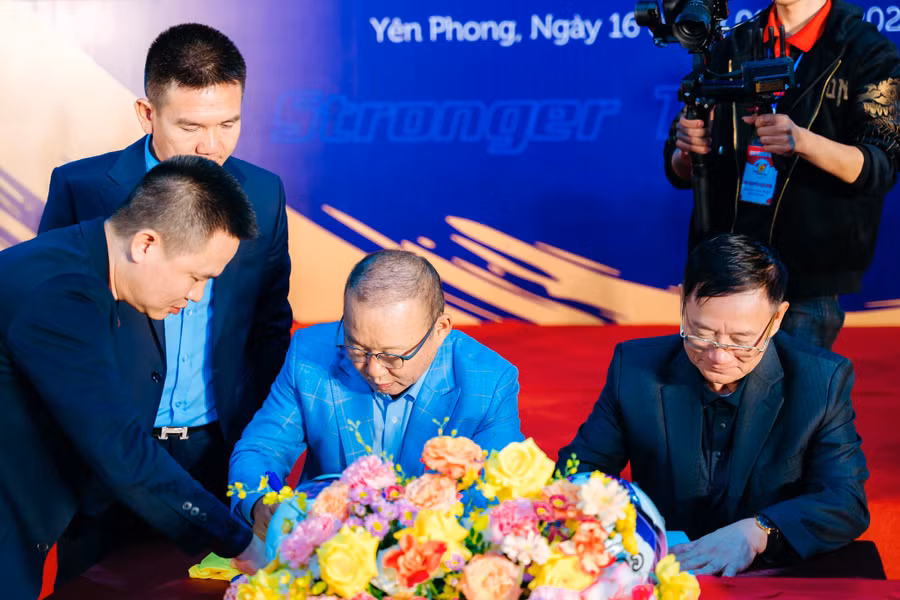 HLV Park Hang-seo chính thức trở thành cố vấn cho FC Bắc Ninh