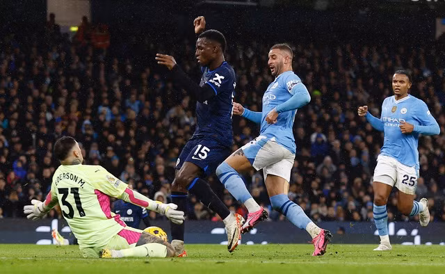 Pha bỏ lỡ không tưởng của Nicolas Jackson