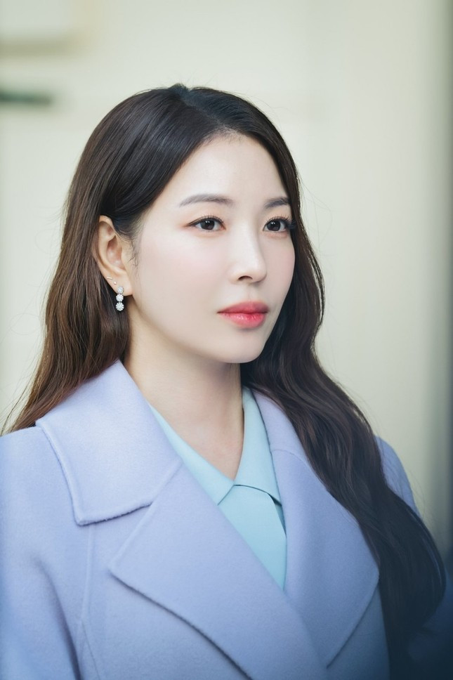 Tạo hình của BoA trong Cô đi mà lấy chồng tôi. Ảnh: TvN.