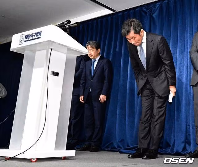 Ông Chung Mong-gyu sẽ không từ chức