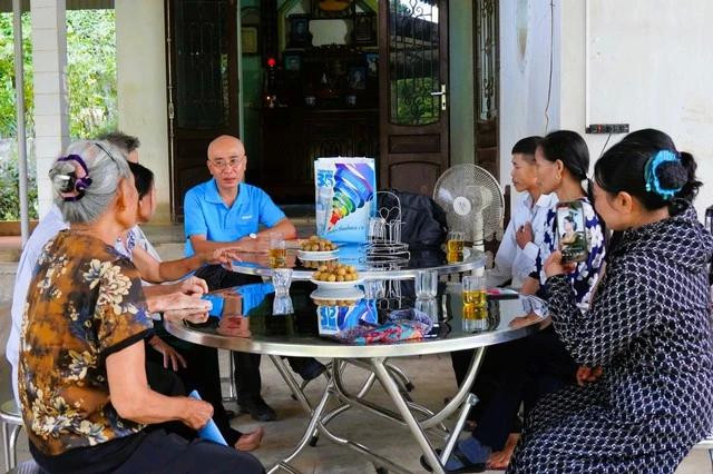 PV Thanh Niên trò chuyện với thân nhân anh hùng - liệt sĩ Trần Xuân Vinh PV Thanh Niên trò chuyện với thân nhân anh hùng - liệt sĩ Trần Xuân Vinh