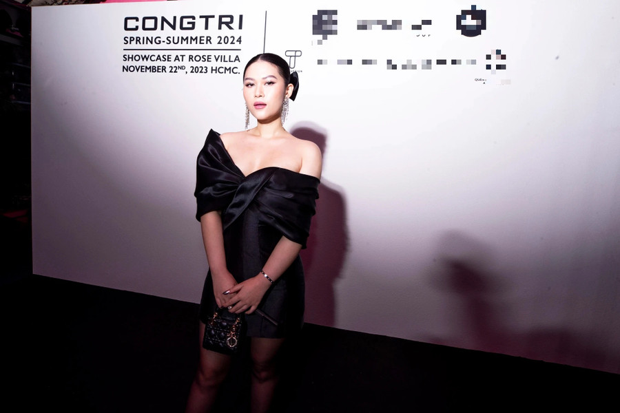 Ngọc Thanh Tâm chọn váy ngắn với chi tiết trễ vai để tôn lên vẻ quyến rũ. Thời gian qua, người đẹp gây chú ý với dự án web drama Thạch Sanh Lý Thanh. Ảnh: BTC Ngọc Thanh Tâm chọn váy ngắn với chi tiết trễ vai để tôn lên vẻ quyến rũ. Thời gian qua, người đẹp gây chú ý với dự án web drama Thạch Sanh Lý Thanh. Ảnh: BTC