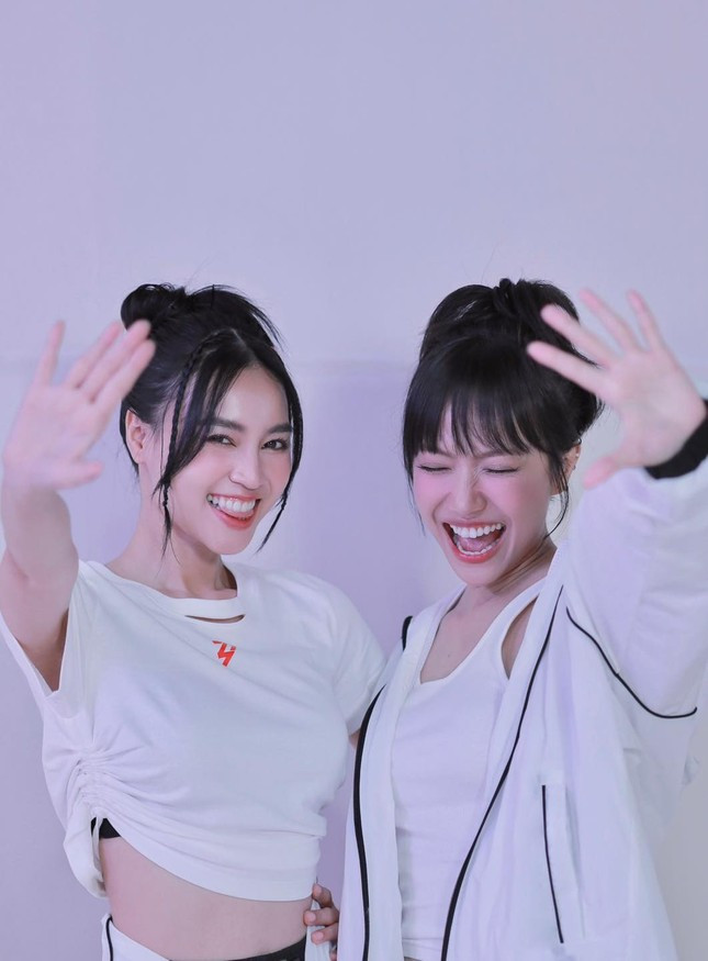 Lan Ngọc và Diệu Nhi không nằm trong top 10 chị đẹp được yêu thích. Lan Ngọc và Diệu Nhi không nằm trong top 10 chị đẹp được yêu thích.