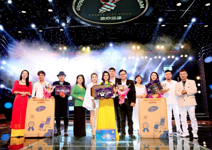 Quán quân Giọng ca Độc lạ Việt Nam 2023 là ai? - Ảnh 1. Hằng Phạm đoạt giải Quán quân cuộc thi Giọng ca độc lạ Việt Nam 2023