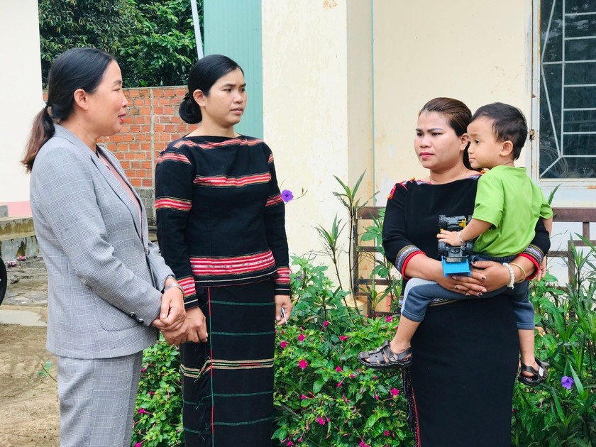 Tổ hòa giải cơ sở góp phần giải quyết hiệu quả các vấn đề xã hội có liên quan đến phụ nữ. Ảnh: Trần Dung Tổ hòa giải cơ sở góp phần giải quyết hiệu quả các vấn đề xã hội có liên quan đến phụ nữ. Ảnh: Trần Dung